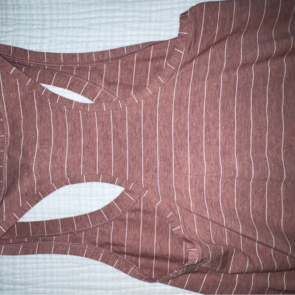 Lululemon tank